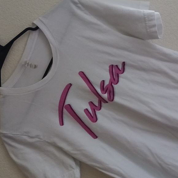 Tulsa total 80's vibe soft vintage inspired tee - Picture 4 of 7